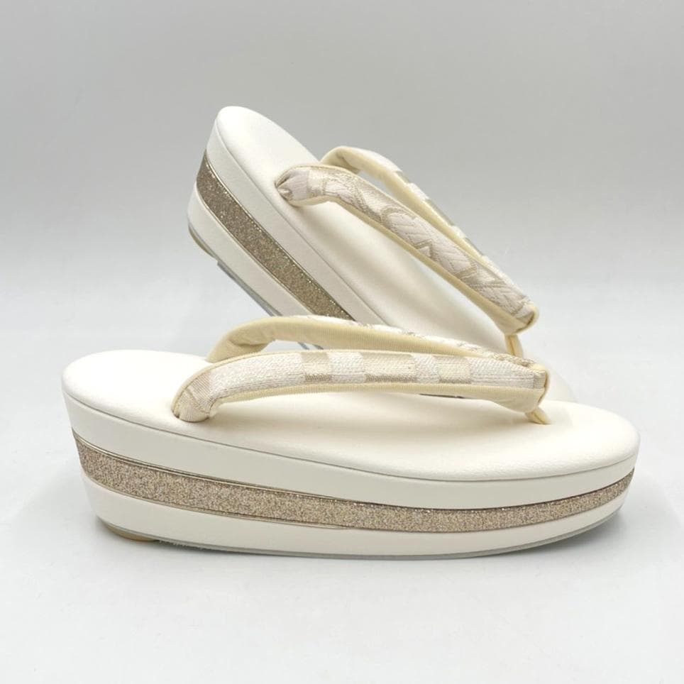 豪華ビーズパール刺繍 西陣帯地　　振袖バッグ草履セット 　アイボリー