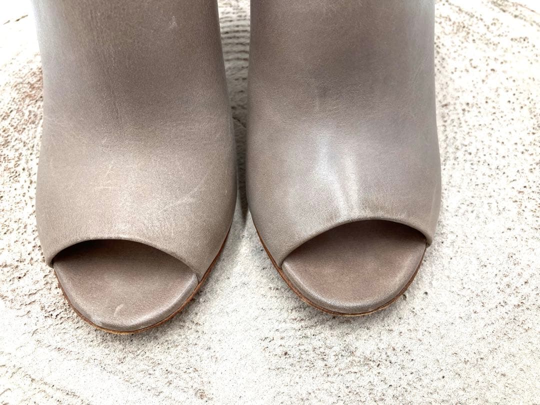 メゾンマルタンマルジェラ　オープントゥ　ブーティ　レザー　グレー系　23.5