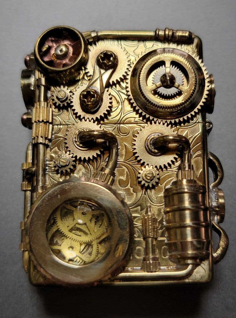 新品未使用　ジッポ　スチームパンクゴールド　唐草模様入り　zippo armor