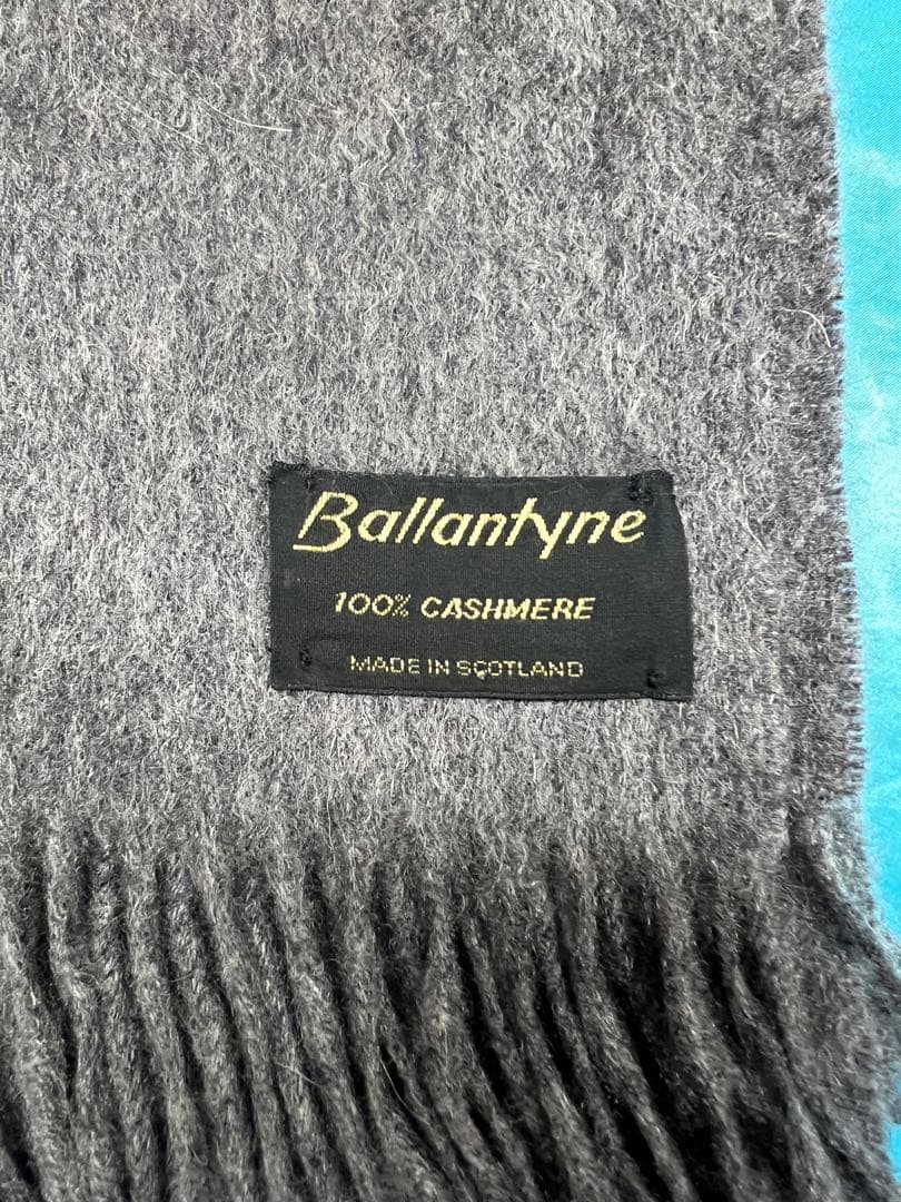 オ*ブ様 BALLANTYNEバランタイン100%カシミヤ大判フリンジストールマ