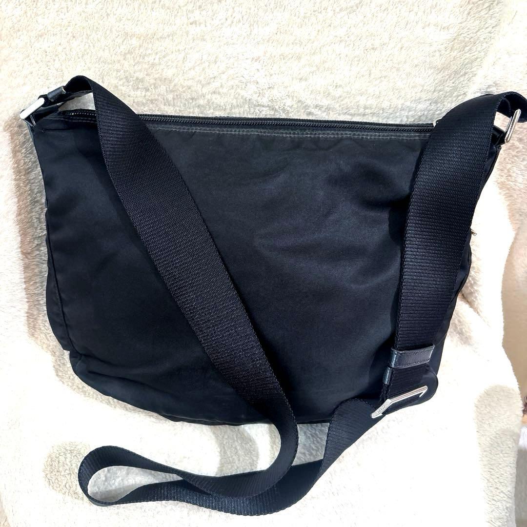 PRADA ショルダーバッグ　黒　ナイロン　1BC421 ギャランティカード付