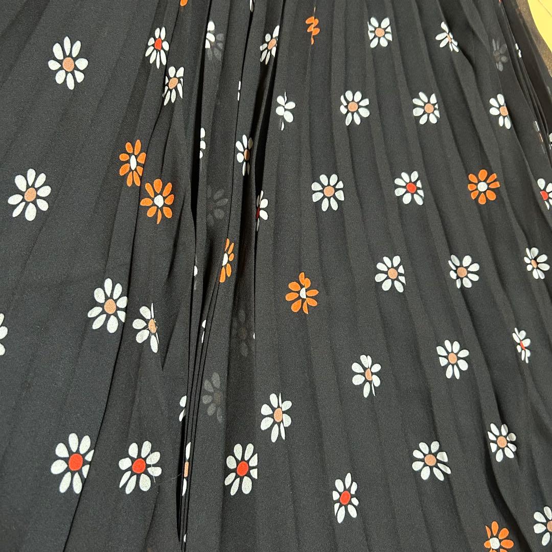 Zimmermannジマーマンロングワンピース　フラワープリントプリーツスカート