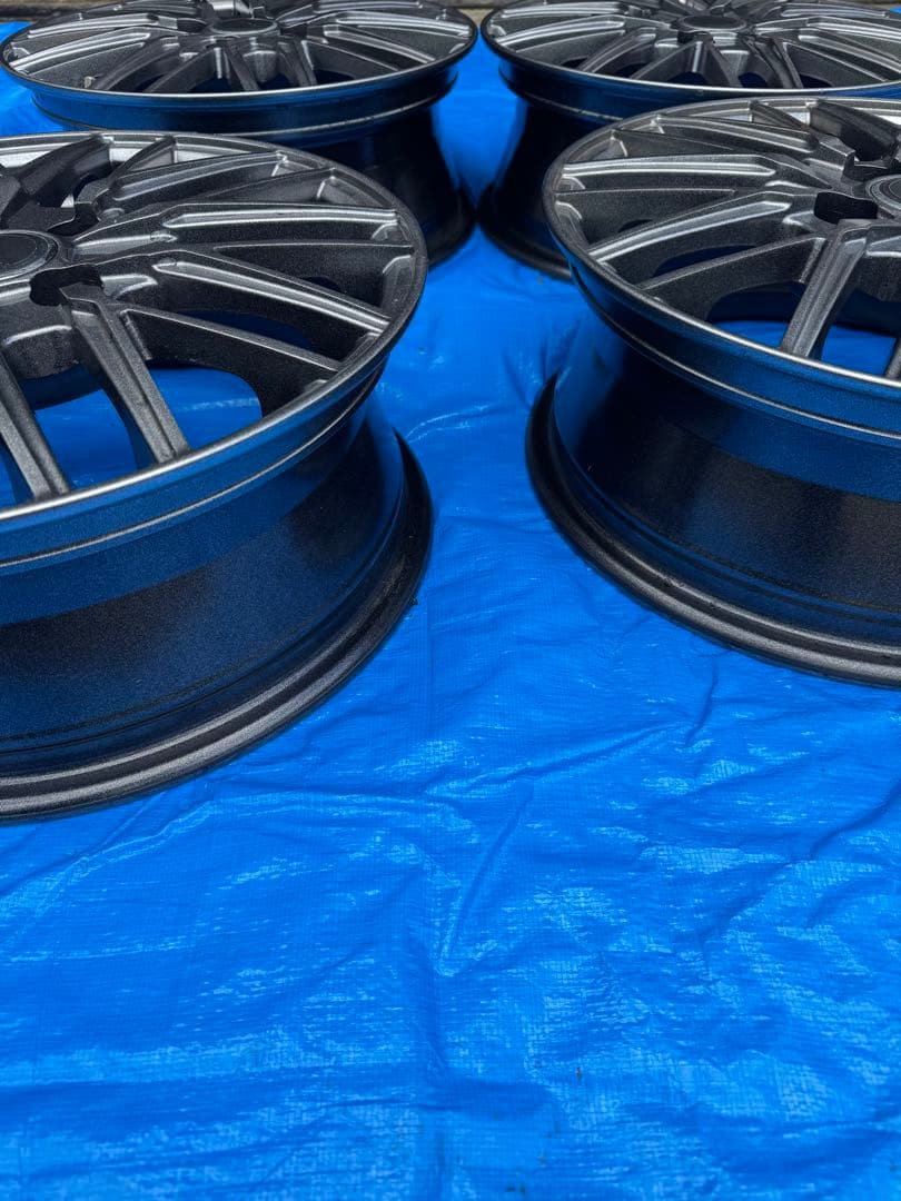 ノート使用。15インチ ブラック ホイール 型番39