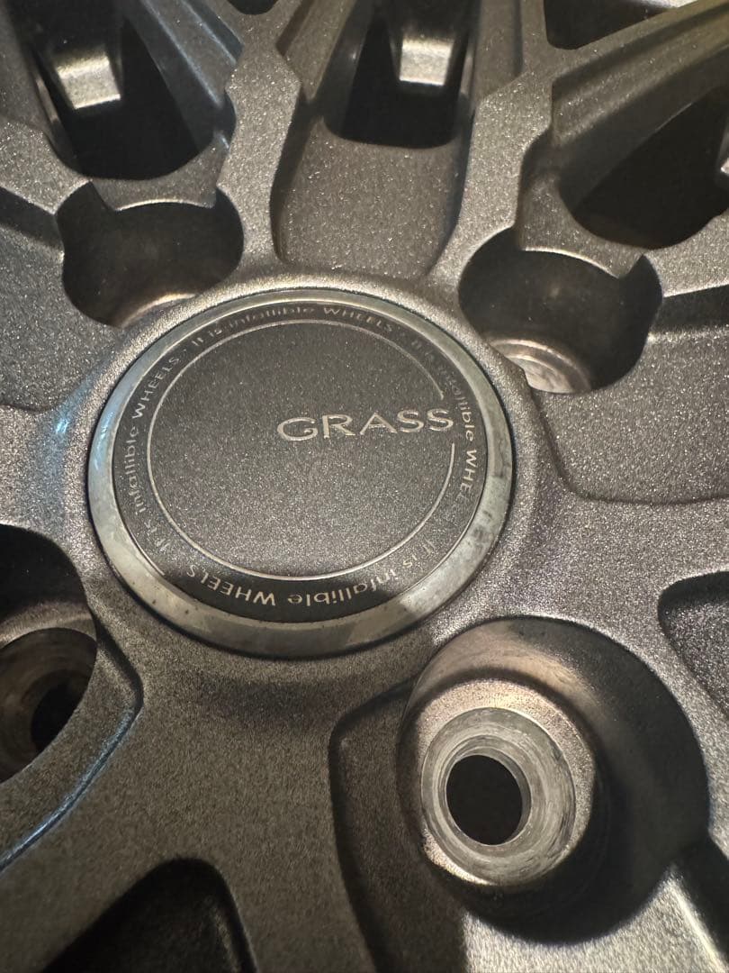 ノート使用。15インチ ブラック ホイール 型番39