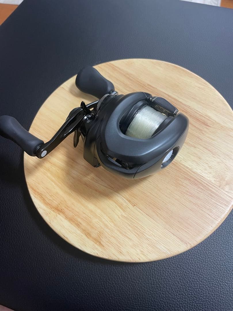 シマノ 22エクスセンスDC(右)