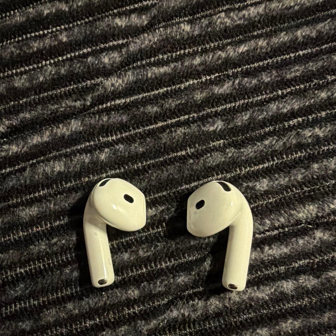 AirPods 4 ANC ノイズキャンセリング　本体のみ　限定保証付き