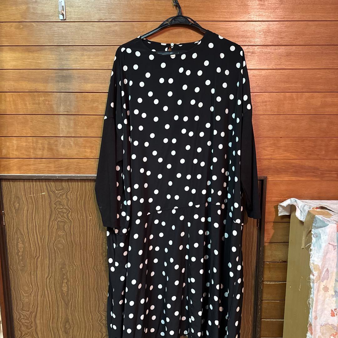 ビアズリードットミディワンピース