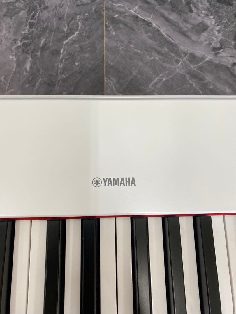 ヤマハ YAMAHA p225電子ピアノ　ホワイト　24年製