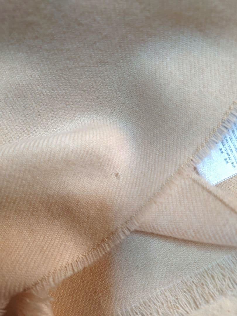 新品 ジョンストンズ マフラー ウール アイボリー