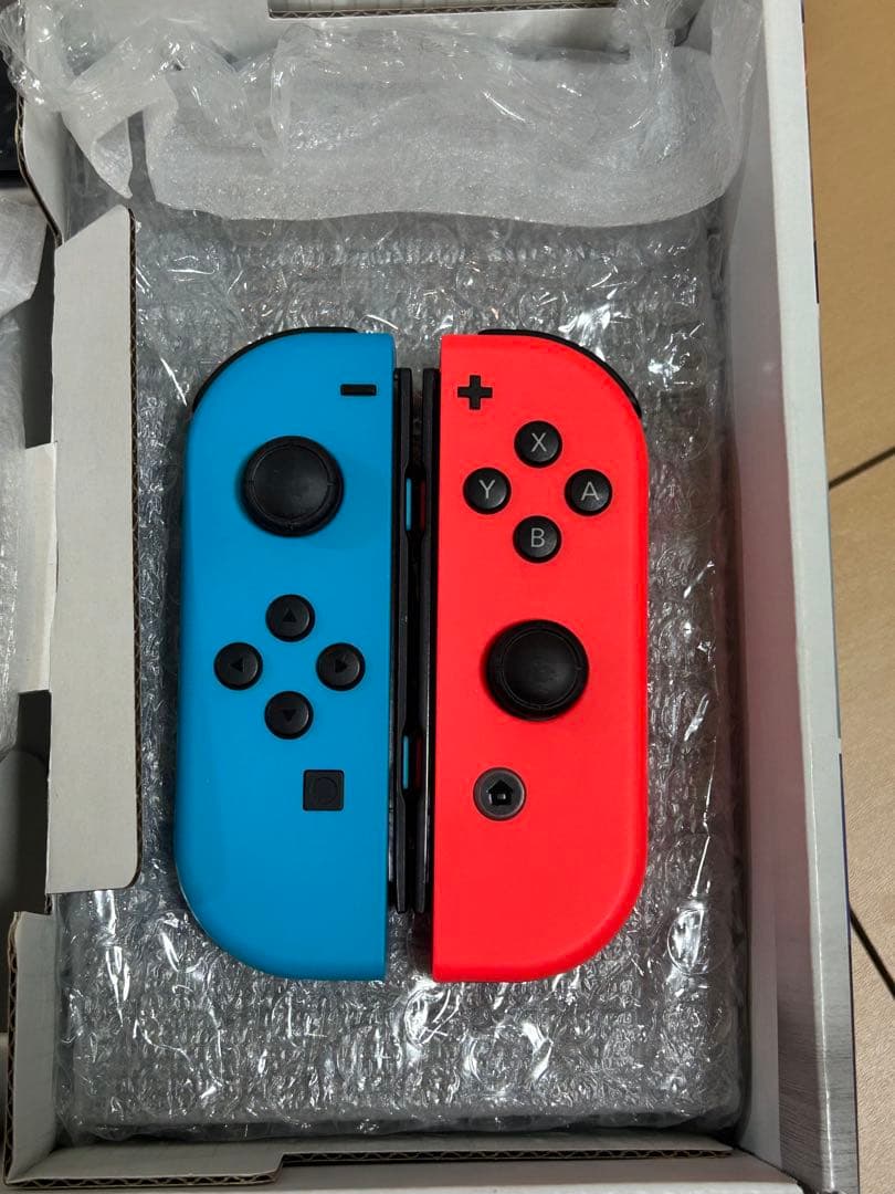 【美品・完品】Nintendo Switch 本体 ネオンブルー/ネオンレッド