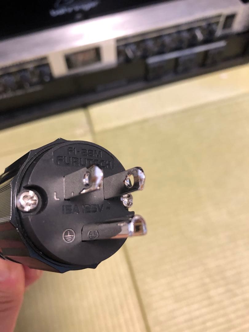 FURMAN PL-8C J　電源プラグ　フルテックFL28M仕様！