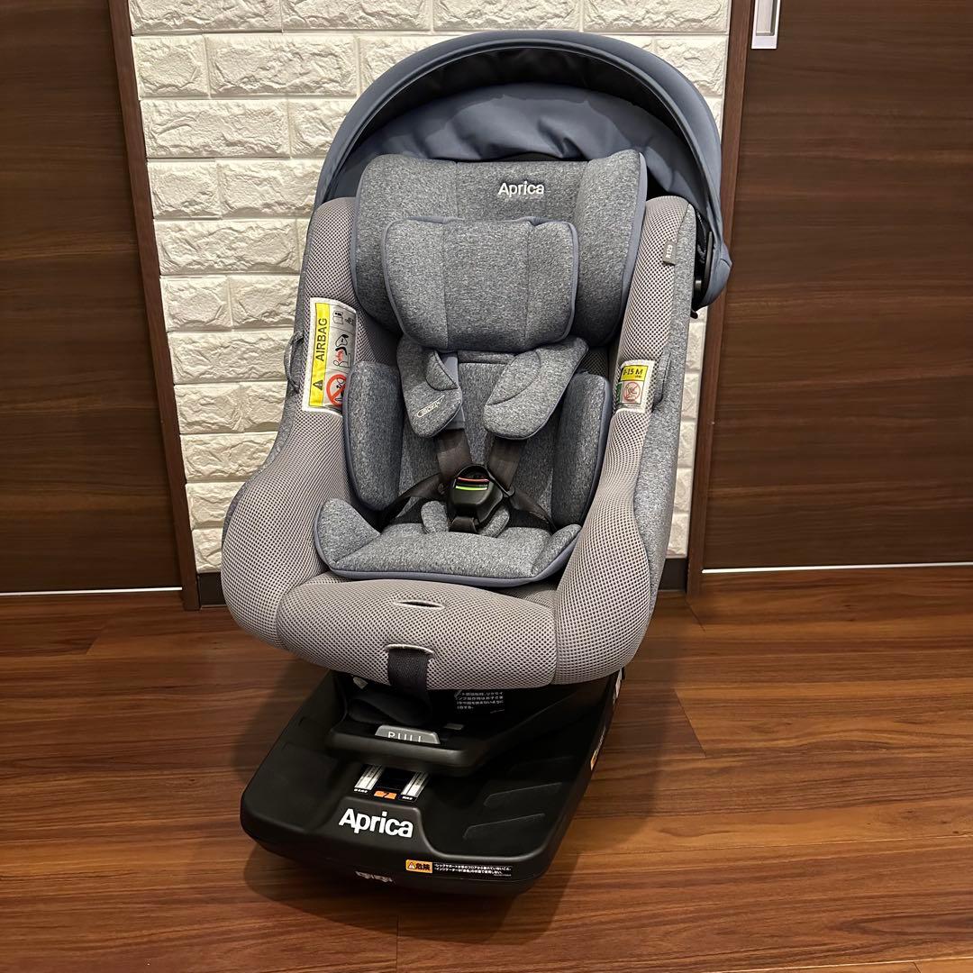 美品 Aprica アップリカ チャイルドシート クルリラプラス ライト