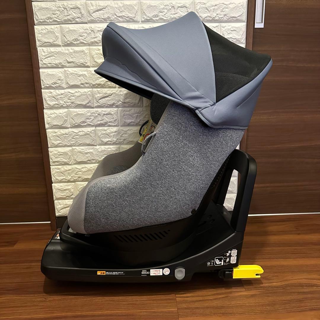 美品 Aprica アップリカ チャイルドシート クルリラプラス ライト