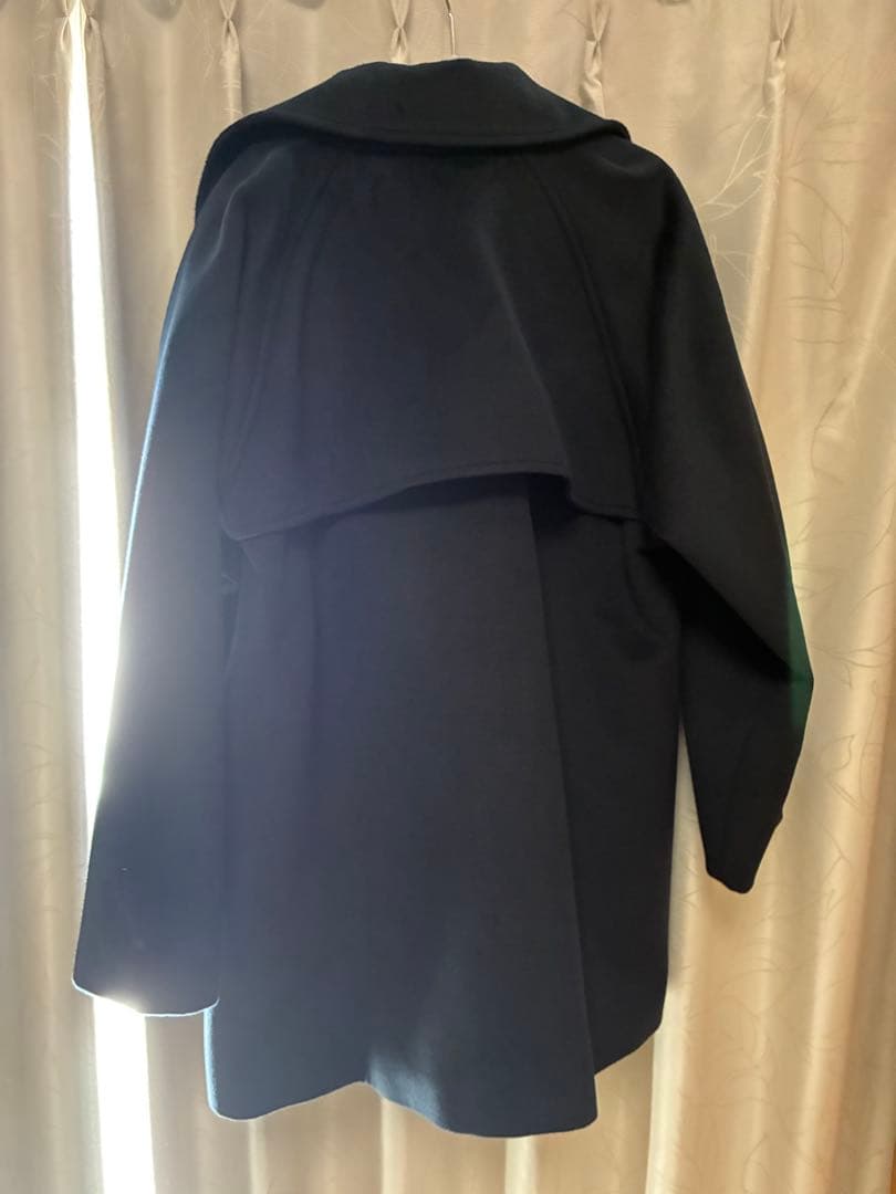 『UR TECH』ミドル丈コート