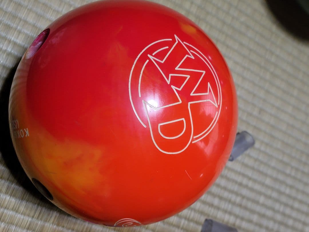 各メーカー ボウリングボール バラ売り、セット可能。