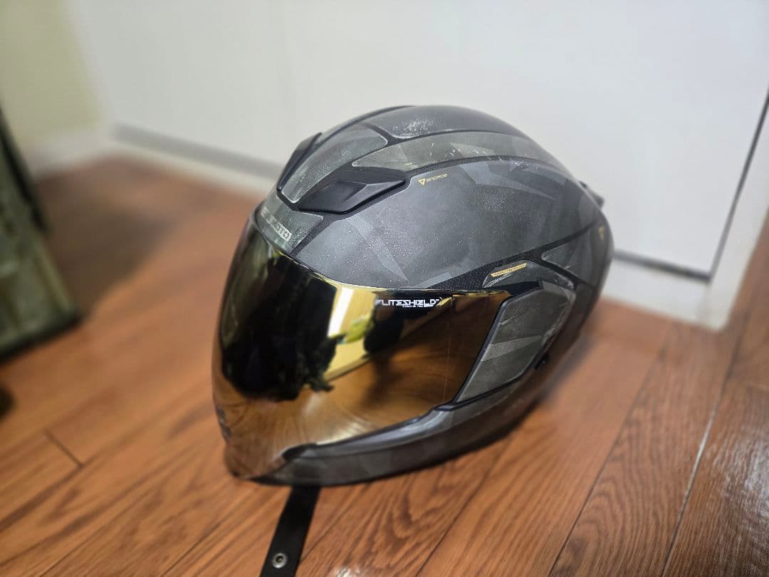 【サイズL】ICONヘルメット AIRFLITEバトルスカー2