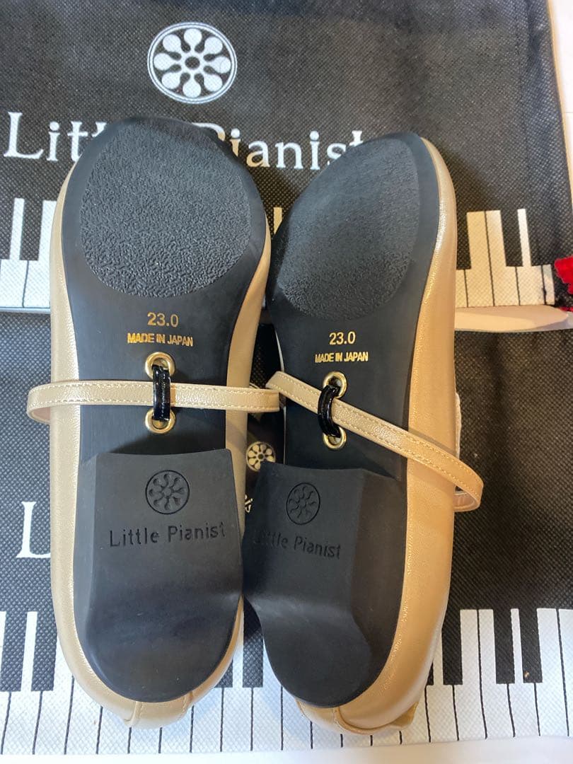 ラムネ　ベリージェネ　パールワイドカラードレス＆リトルピアニスト２３センチ