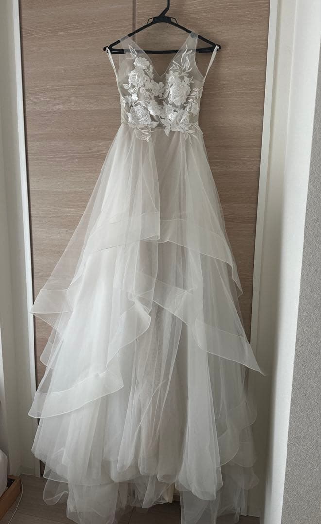 アーバンブランシュ ティアードフリル刺繍ドレス ウェディングドレス WD22