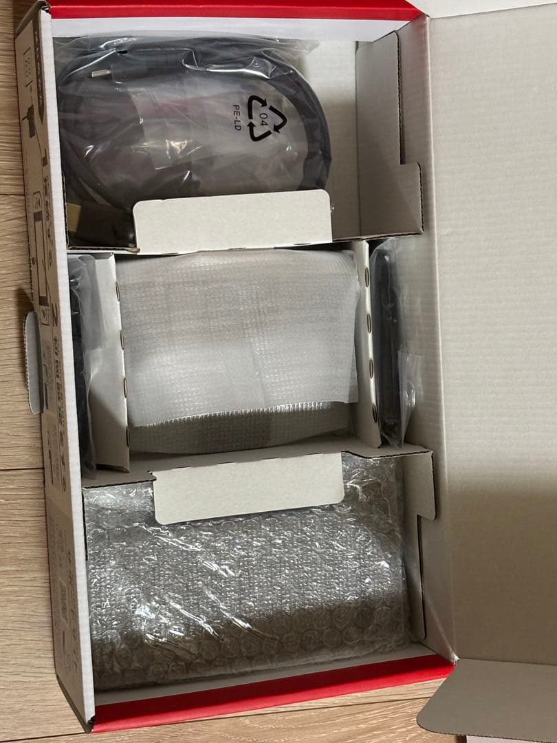 【未使用】Nintendo Switch((L)ネオンイエロー/(R)ブルー)