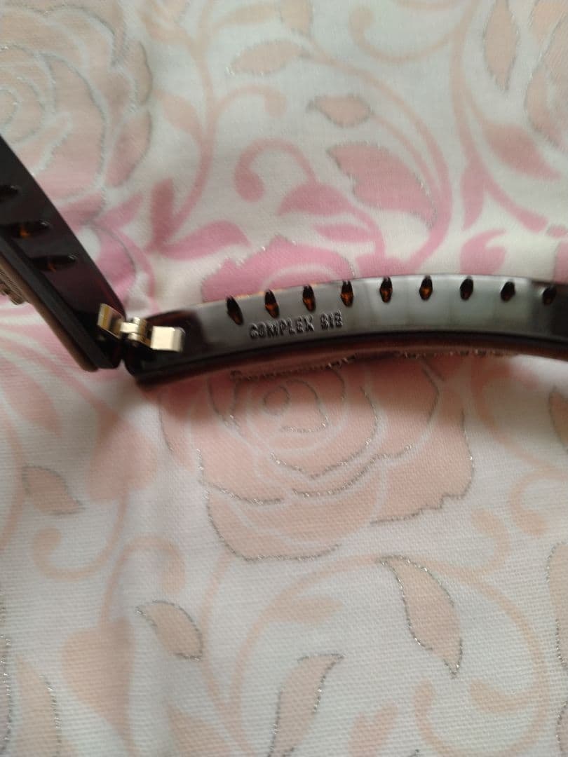 コンプレックスビズ、バナナクリップ