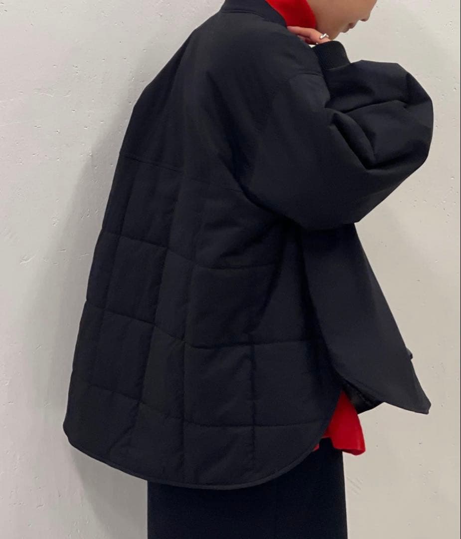 BEARDSLEY ビアズリー　キルティング袖ボリュームショートコート