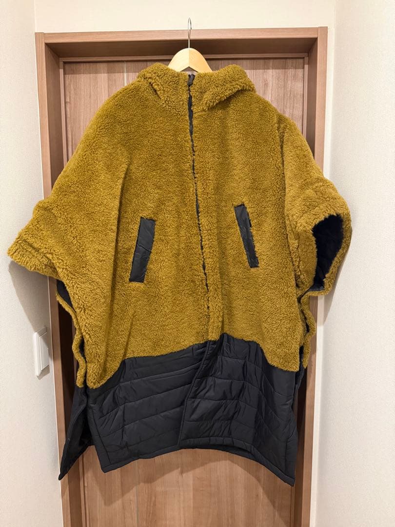 ジャケット・アウター UGG Jex Reversible Cape Coat