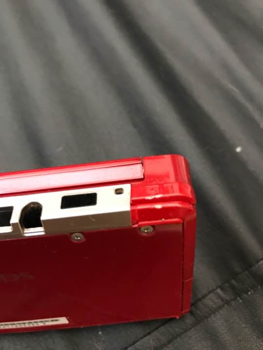任天堂 3DS  レッド