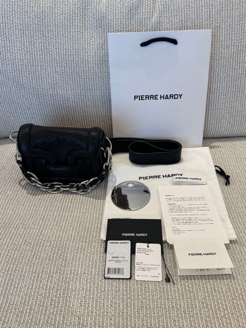 直営店購入　ピエールアルディPIERRE HARDY ショルダーバッグブラック