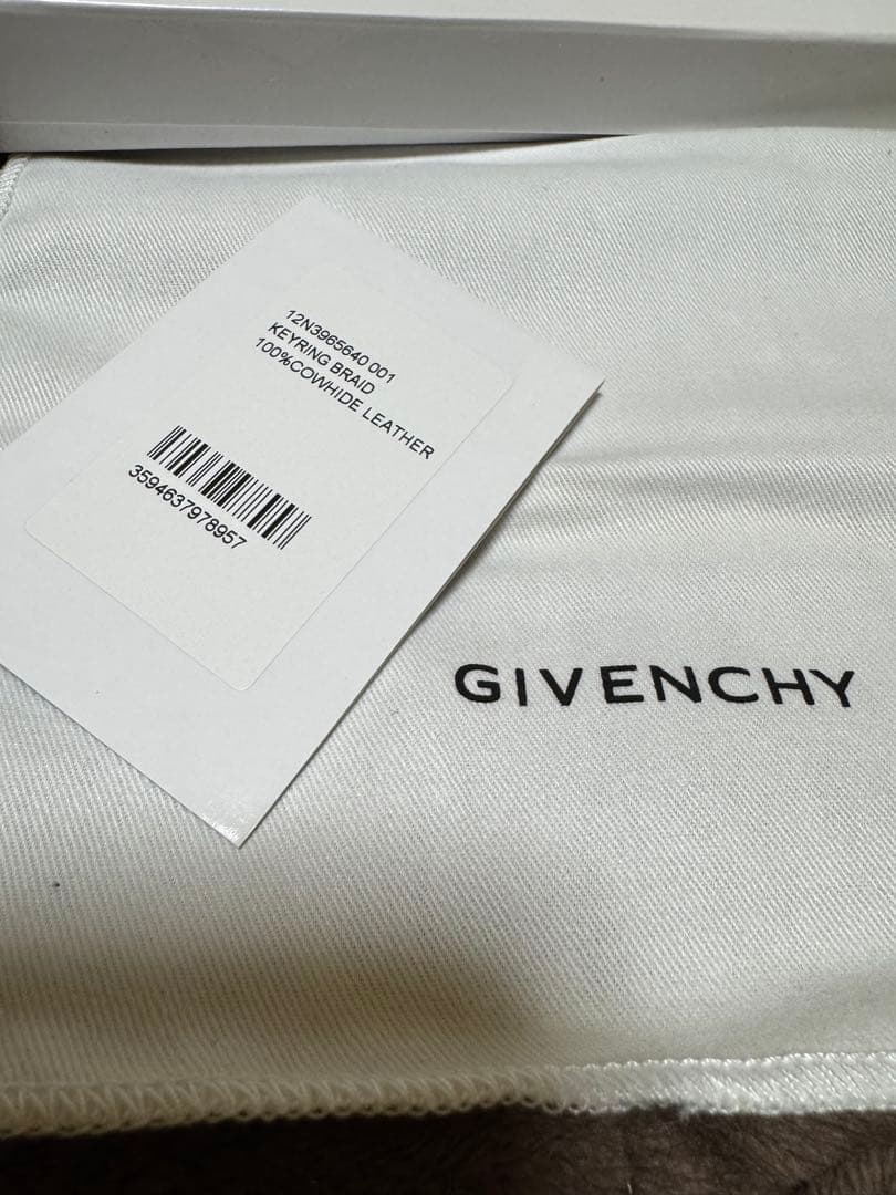 GIVENCHY ブラック ウォレットチェーン