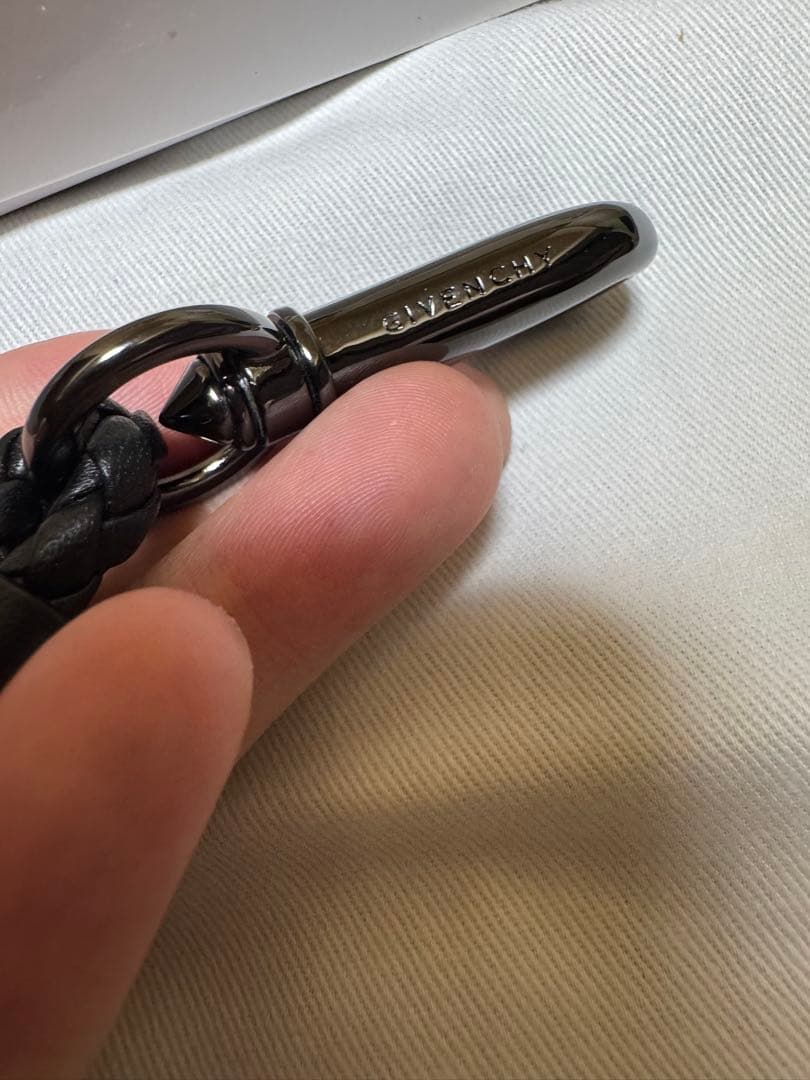 GIVENCHY ブラック ウォレットチェーン