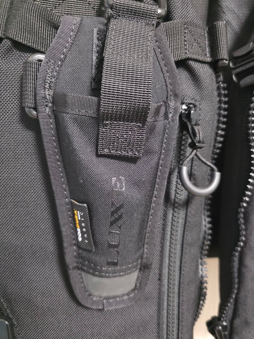 JACKALL シアン ホロフィル AIR RS ベスト ブラック