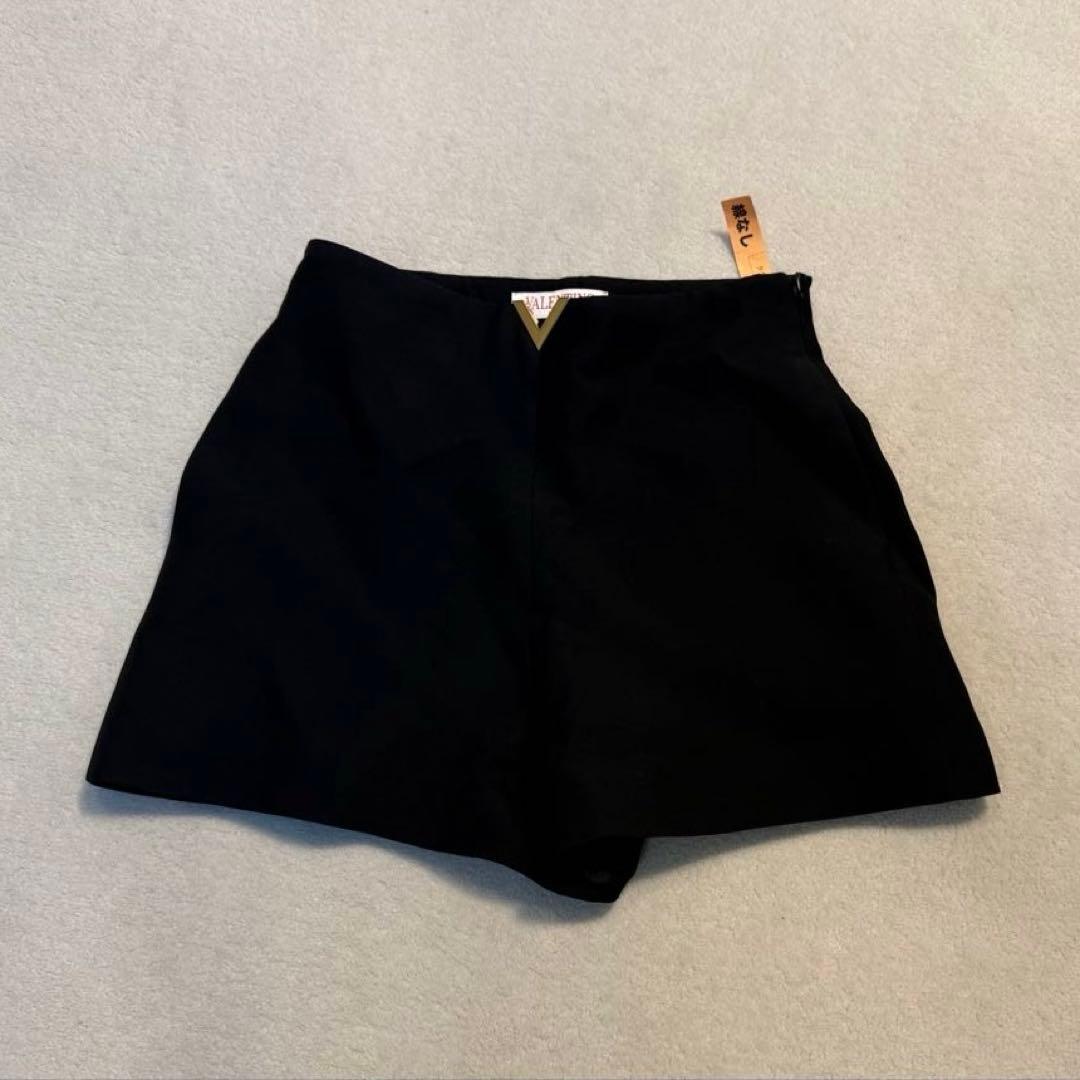 Valentino【新品未使用】ヴァレンティノショートパンツブラック