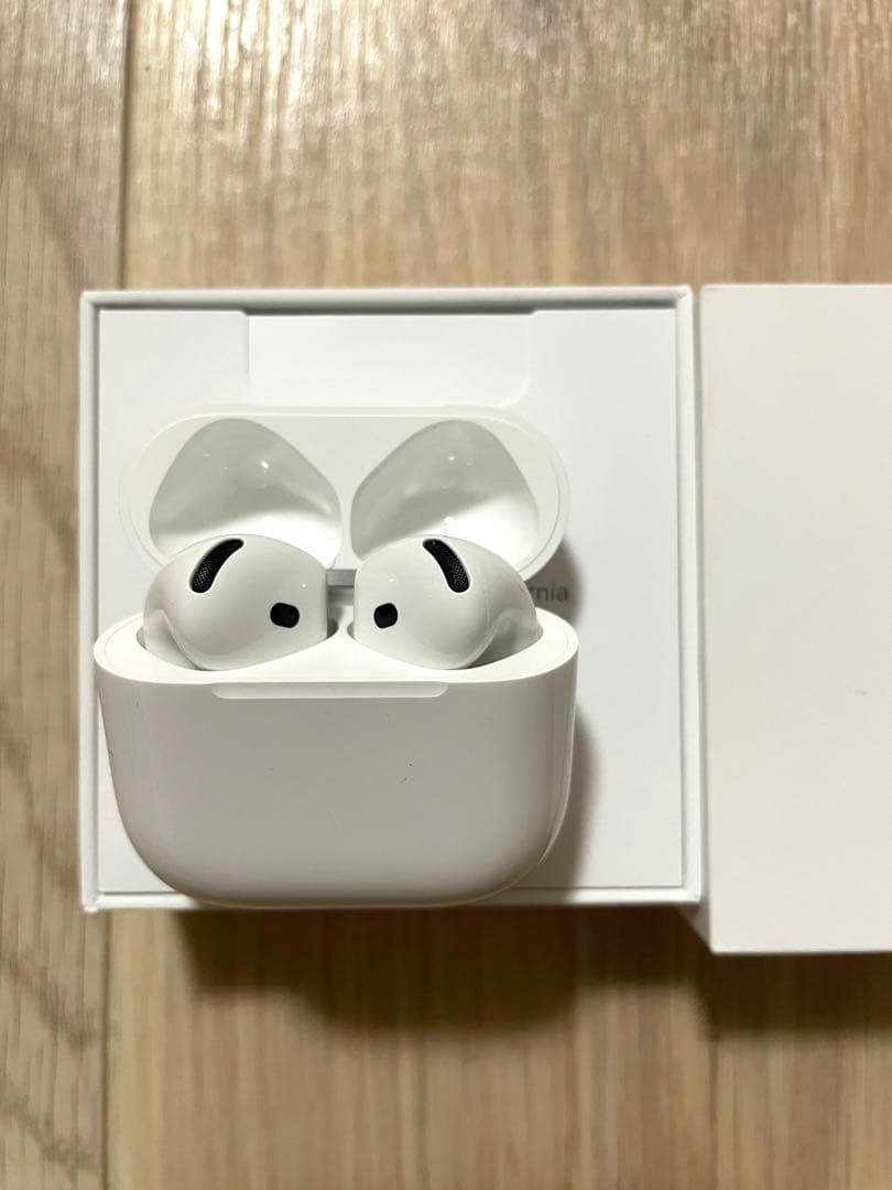 ほぼ未使用AirPods 4