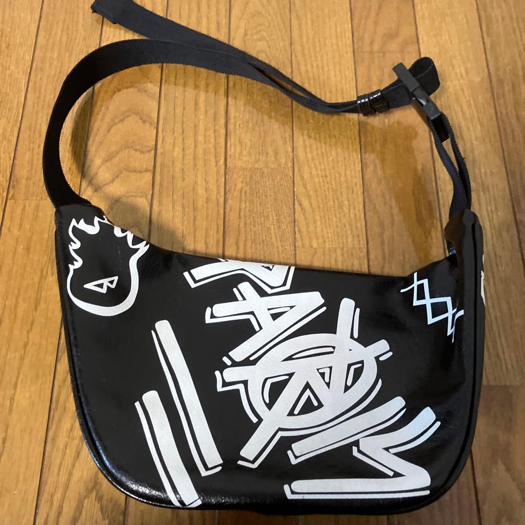 BALENCIAGA ウエストレザーバッグ