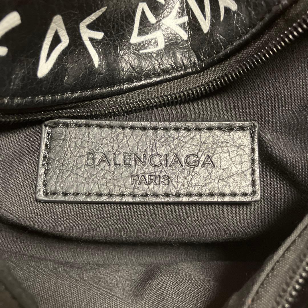 BALENCIAGA ウエストレザーバッグ