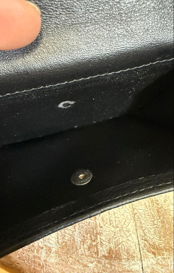 Vivienne Westwood チェーンオーブコンパクトウォレット