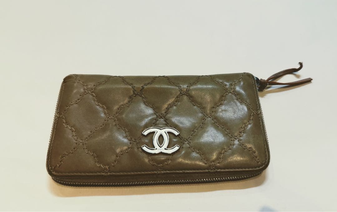 CHANEL ココマーク ウルトラステッチ ラム 財布