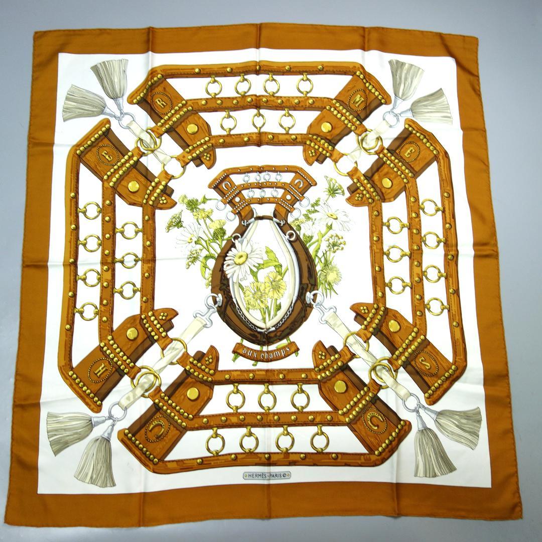 M*送様 9266 HERMES カレ90 AUX CHAMPS フィールドへ