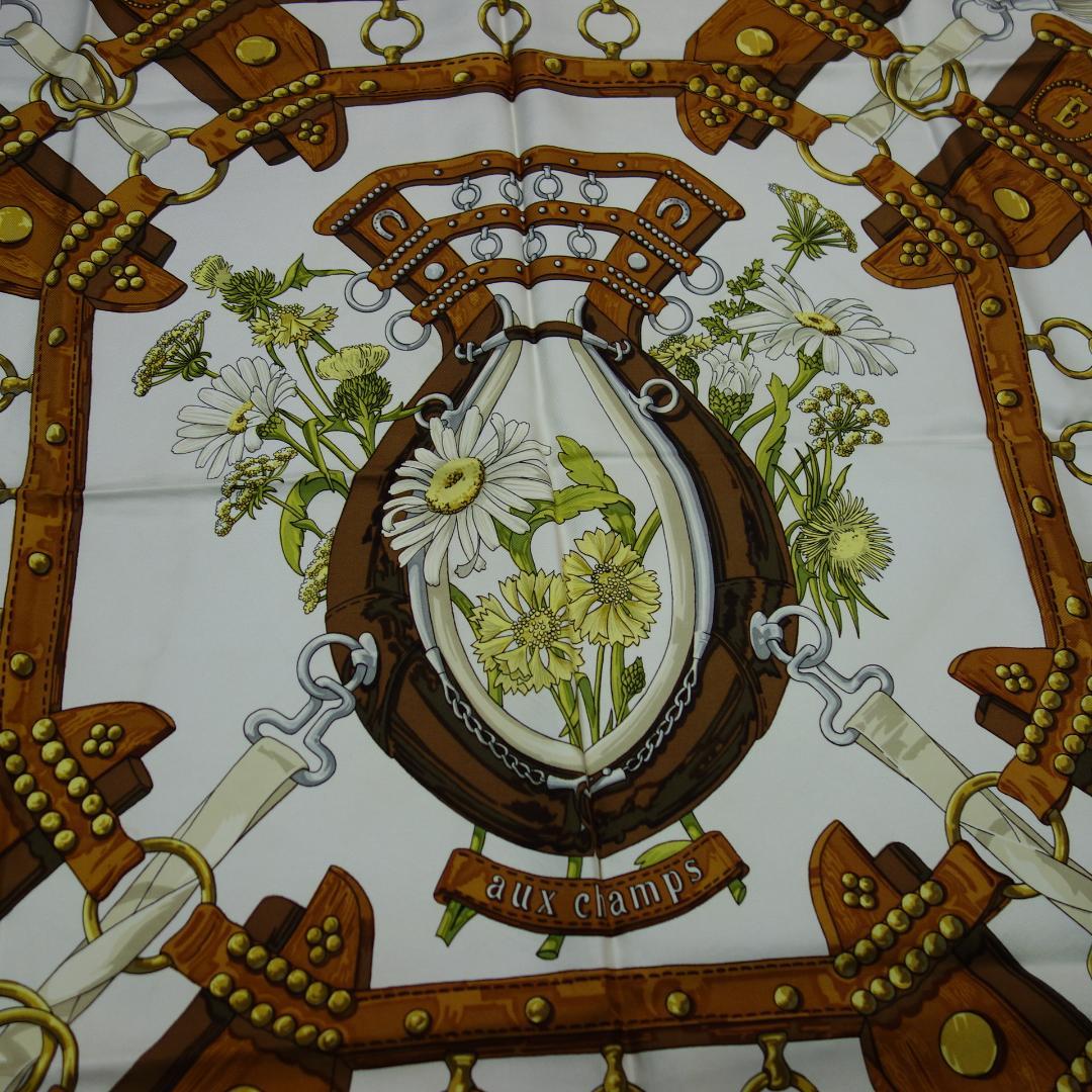 M*送様 9266 HERMES カレ90 AUX CHAMPS フィールドへ