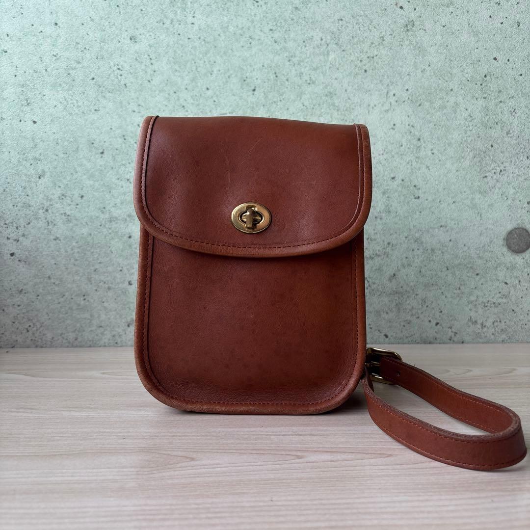 チ*イ様 COACH オールドコーチ カーフレザー ターンロック ショルダーバッ