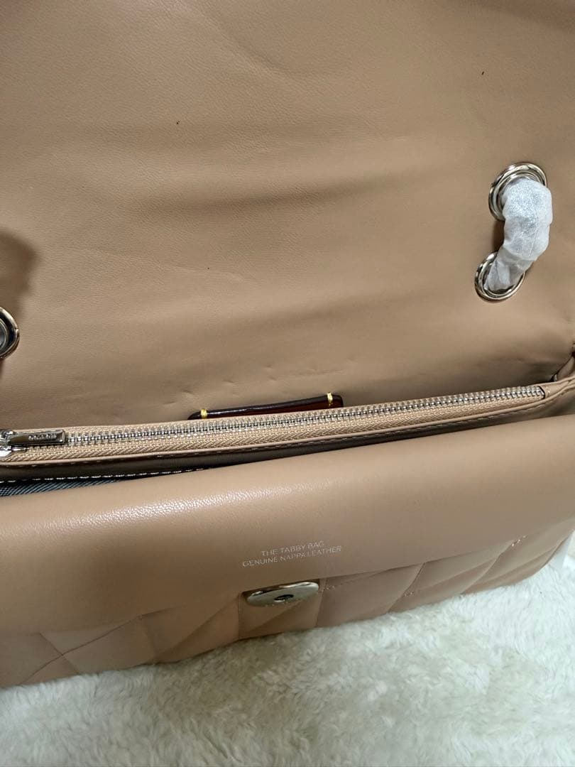 COACH ベージュ キルティング ショルダーバッグ26cm