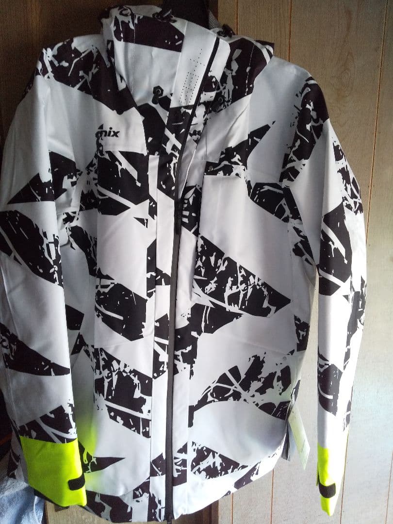 新品タグ付き  Phenix  フェニックス ジャケット サイズ  L