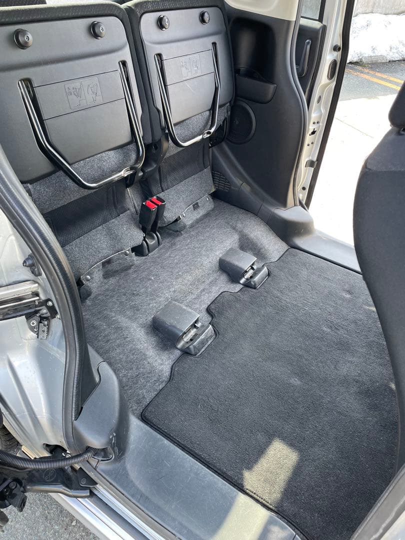 ホンダ N-BOX カスタム シルバー4WD 車検２年付　即納車　全てコミコミ‼️