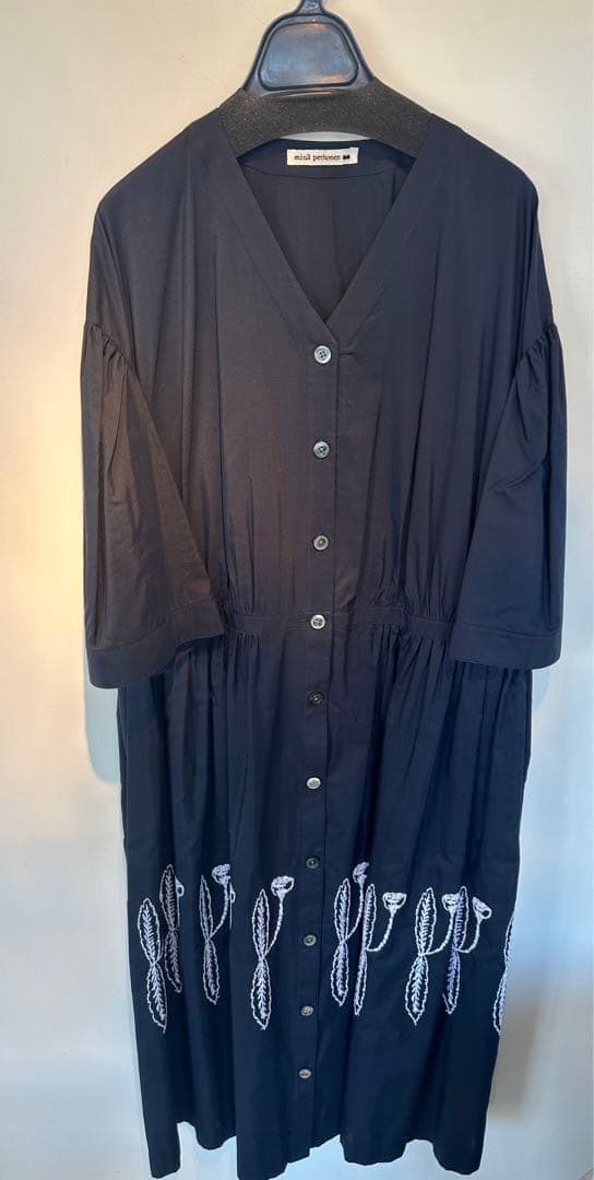 値下げ‼️　新品未使用品ミナペルホネン　シャツワンピース　40 ネイビー