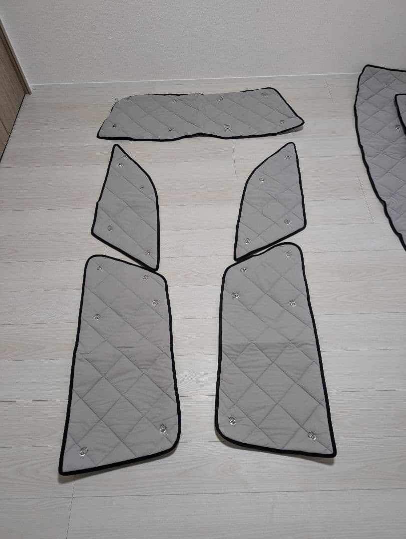 ベンツ　Eクラス　W212ワゴン専用　車中泊　サンシェード　ガラス全面