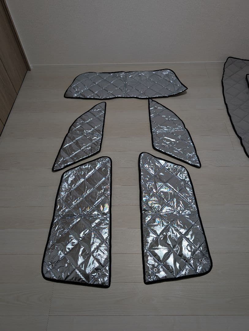 ベンツ　Eクラス　W212ワゴン専用　車中泊　サンシェード　ガラス全面