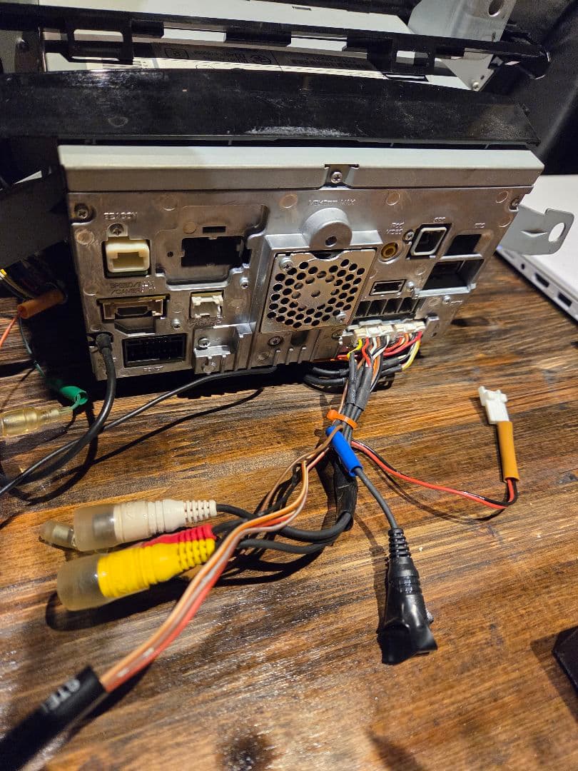 12月中値下げ☆プリウスαアルパイン９インチナビEX009V