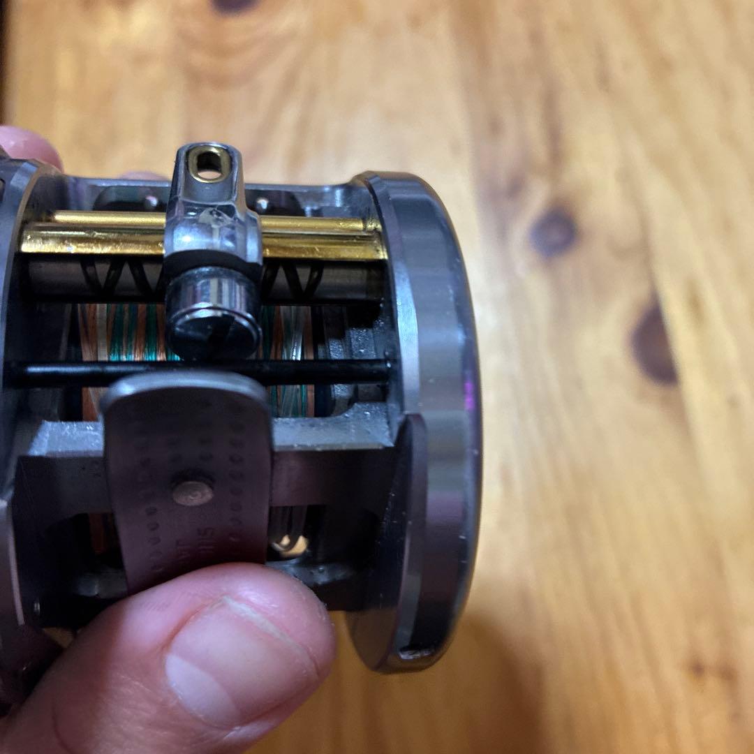 つ*し様 シマノ CALCUTTA CONQUEST 200DC