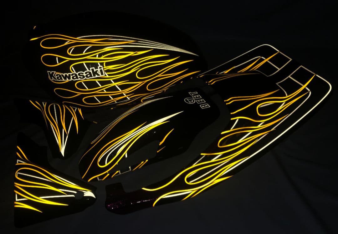 ゼファー400 外装セット　送料無料　カスタムペイント　反射