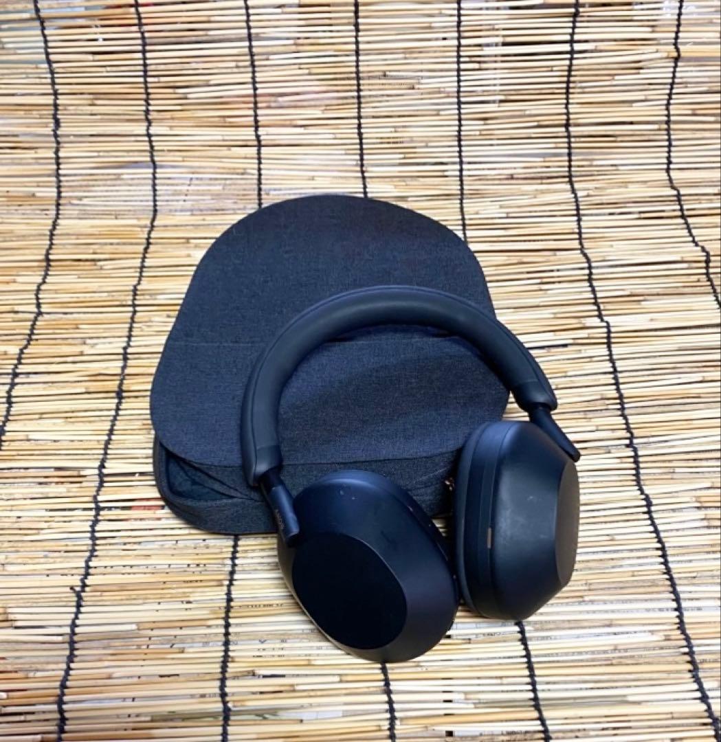 Sony ノイキャンヘッドホン　WH-1000XM5 美品